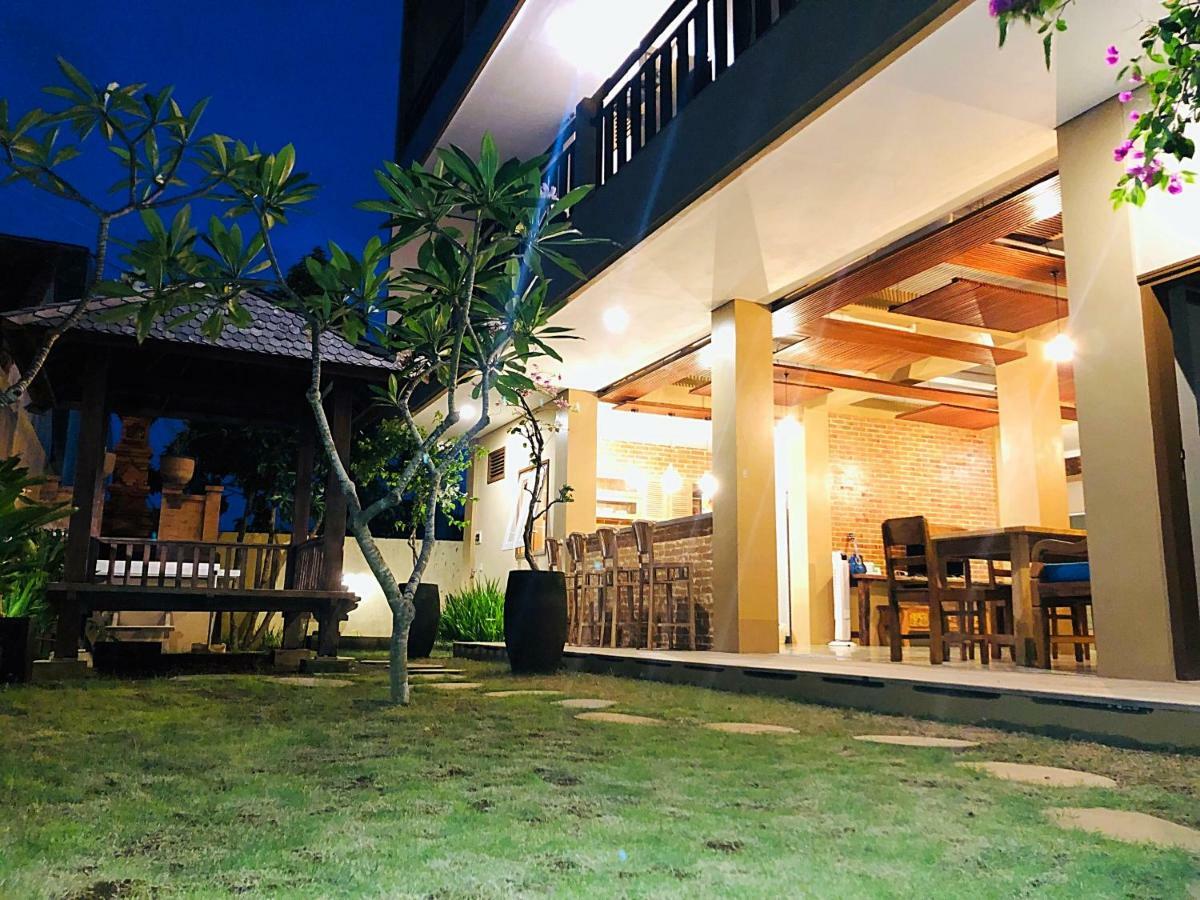 Bukawa Lodge Jimbaran  Exterior photo